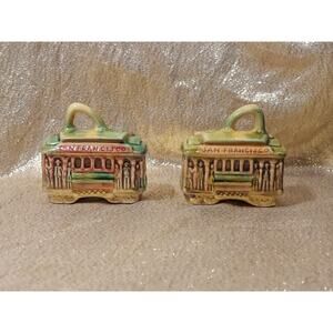 San Francisco Cable Cars Salt Pepper Shaker Set SNCO Imports Japan Souvenir
